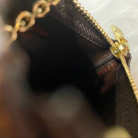 ❤️SOLD❤️ Louis Vuitton Key Pouch DE - Picture 7 of 7